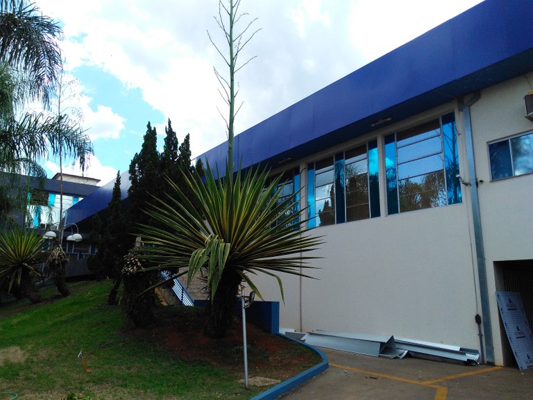 Continuação da Instalação da Platibanda em ACM