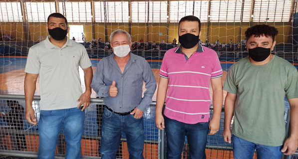 Vereadores Bahia do Corte, Cidão Mineiro, Diego Rodrigues e o vice-prefeito Luzimar. (Imagem: Denílson Lopes de Andrade) Vereadores Bahia do Corte, Cidão Mineiro, Diego Rodrigues e o vice-prefeito Luzimar. (Imagem: Denílson Lopes de Andrade)